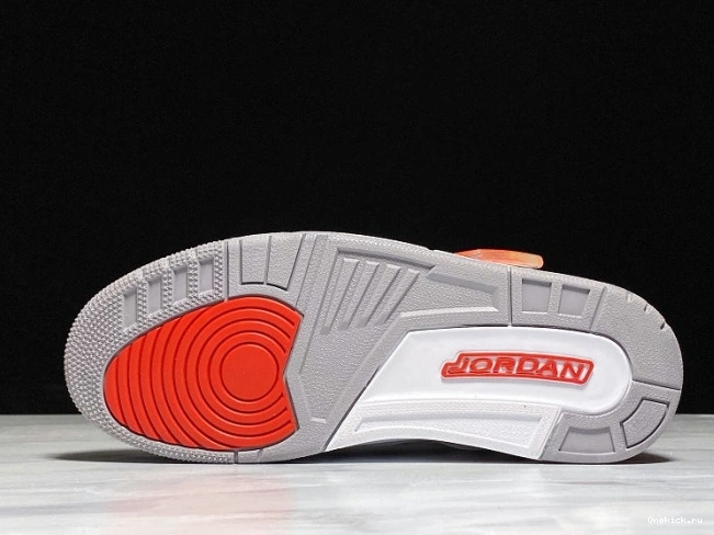 One Kick 3 Jordan Hall Retro Air Fame of 136064-116 0814